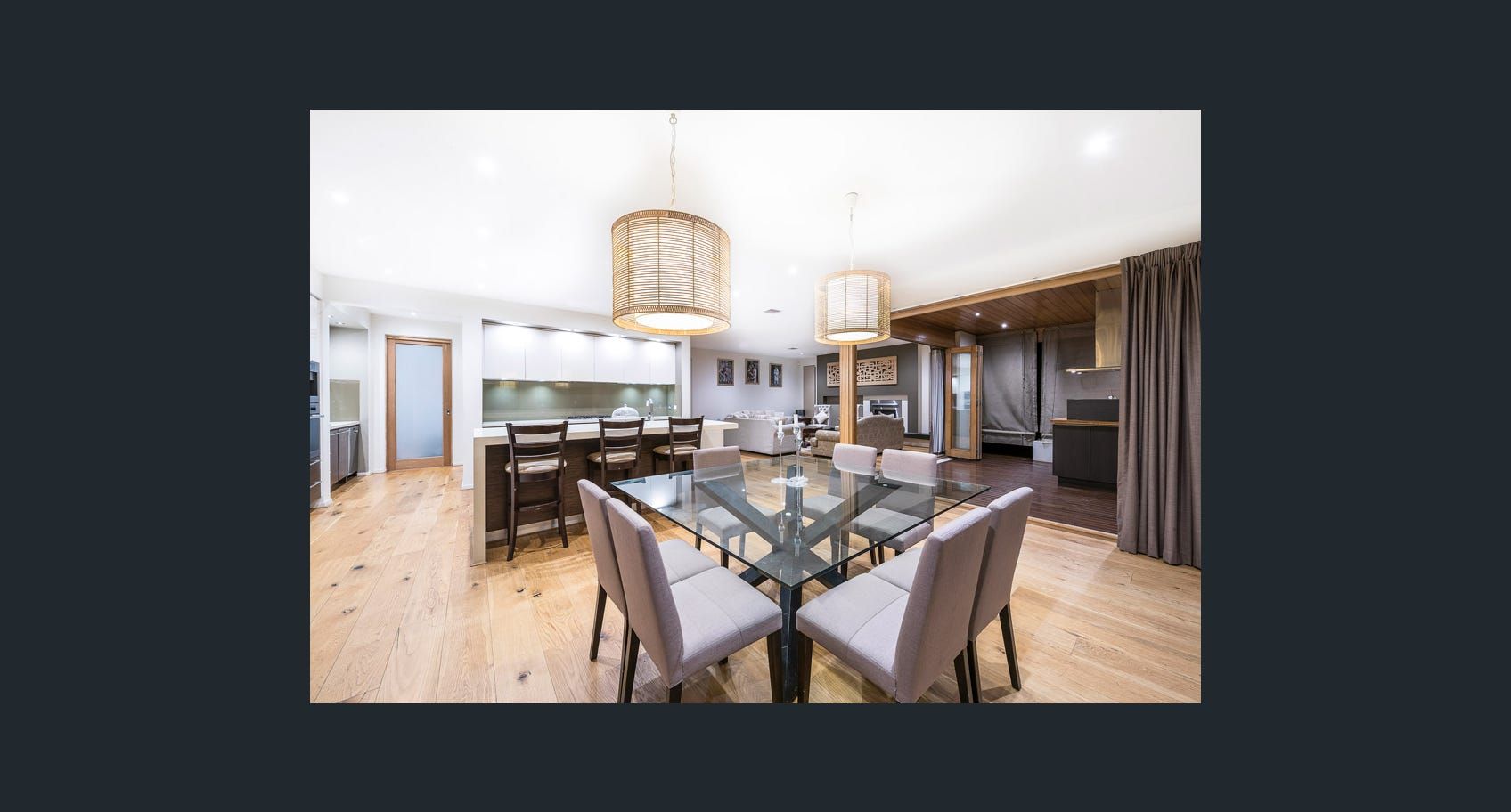 LUXURY LIVING