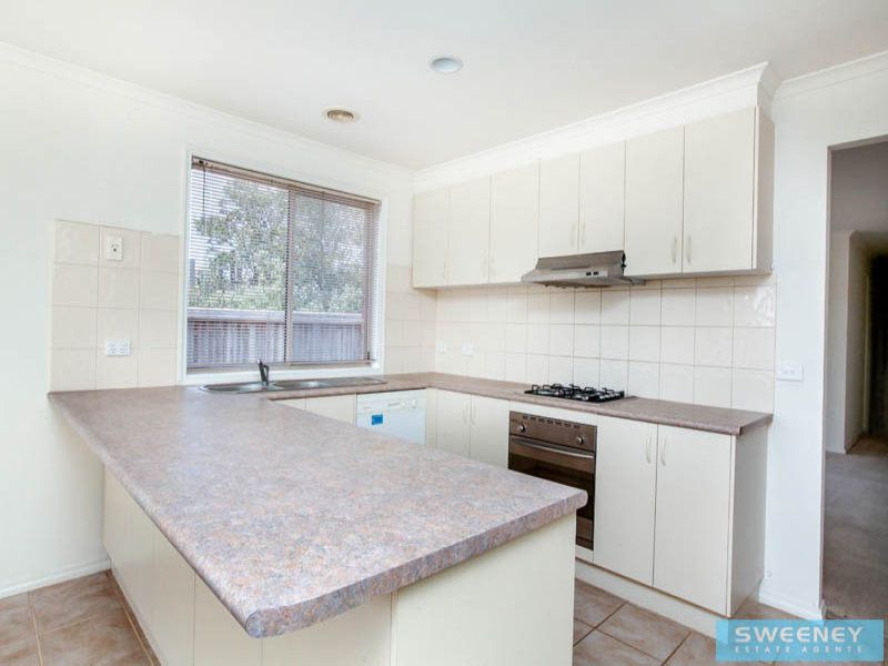 77 Grampians Way, Caroline Springs - Thumbnail 3