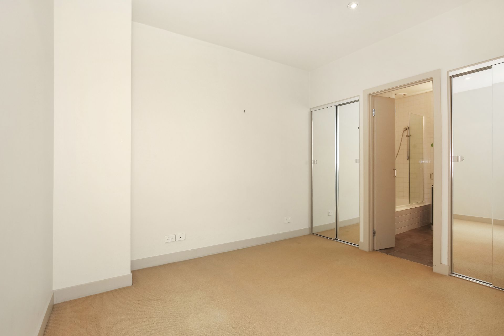 901/233 Collins Street, Melbourne - Thumbnail 6