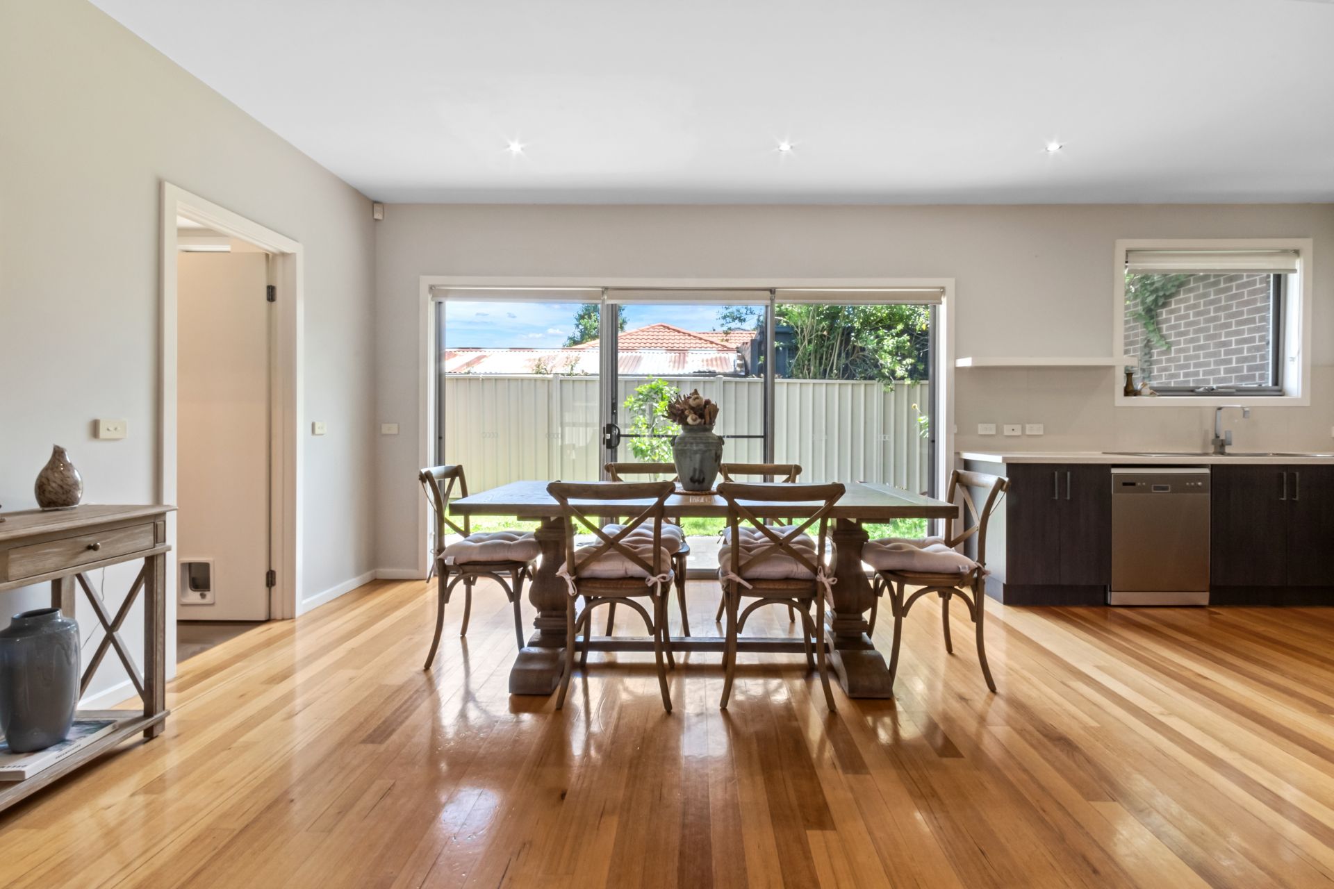 Executive Residence in Ideal Locale