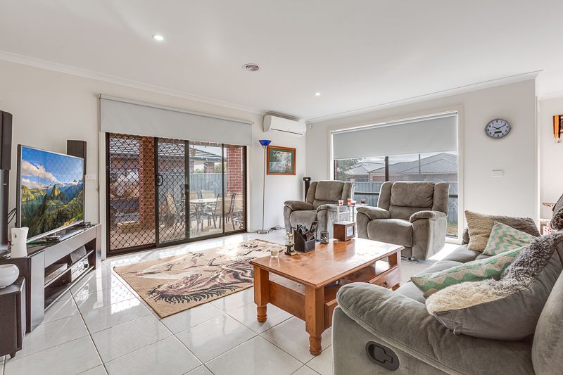 19 Moonglow Crescent, Maddingley - Thumbnail 4