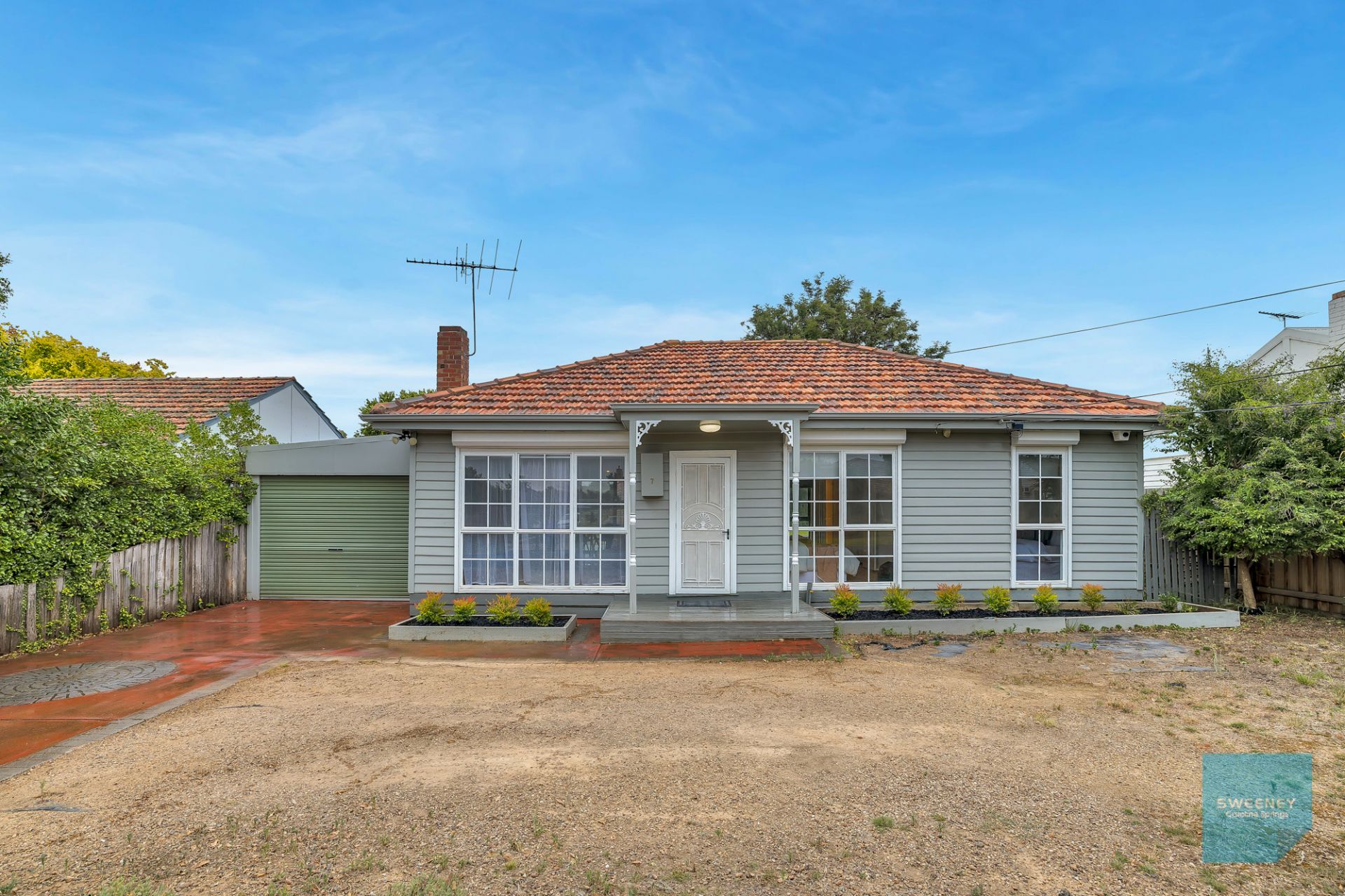 7 Huddersfield Road, Deer Park - Thumbnail 2