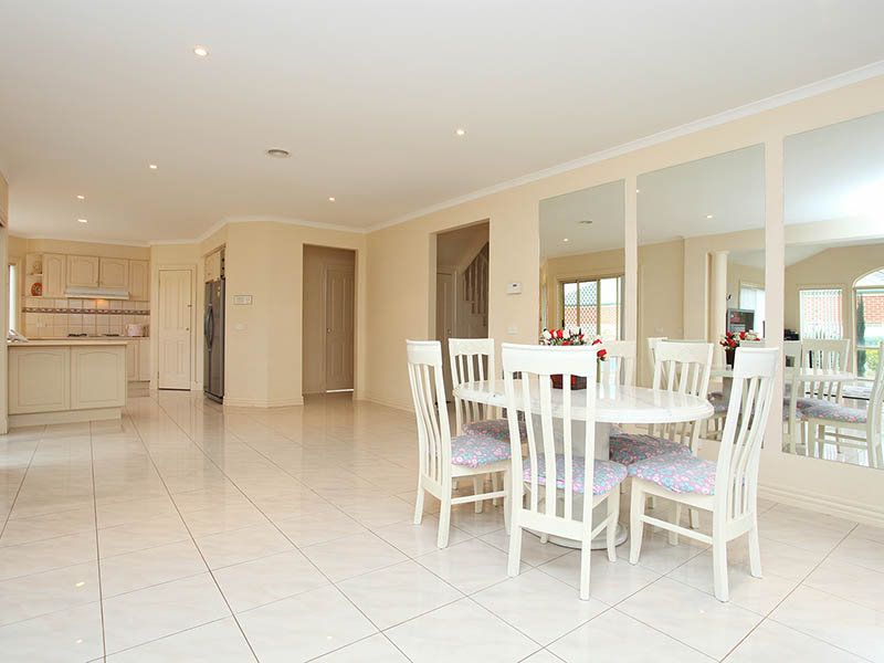 18 Lalor Court, Caroline Springs - Thumbnail 4