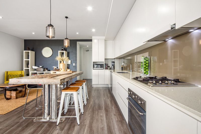 DESIGNER CHIC URBAN APARTMENT