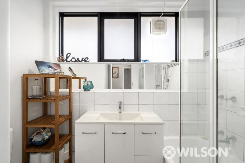 6/133 Brighton Road, Elwood