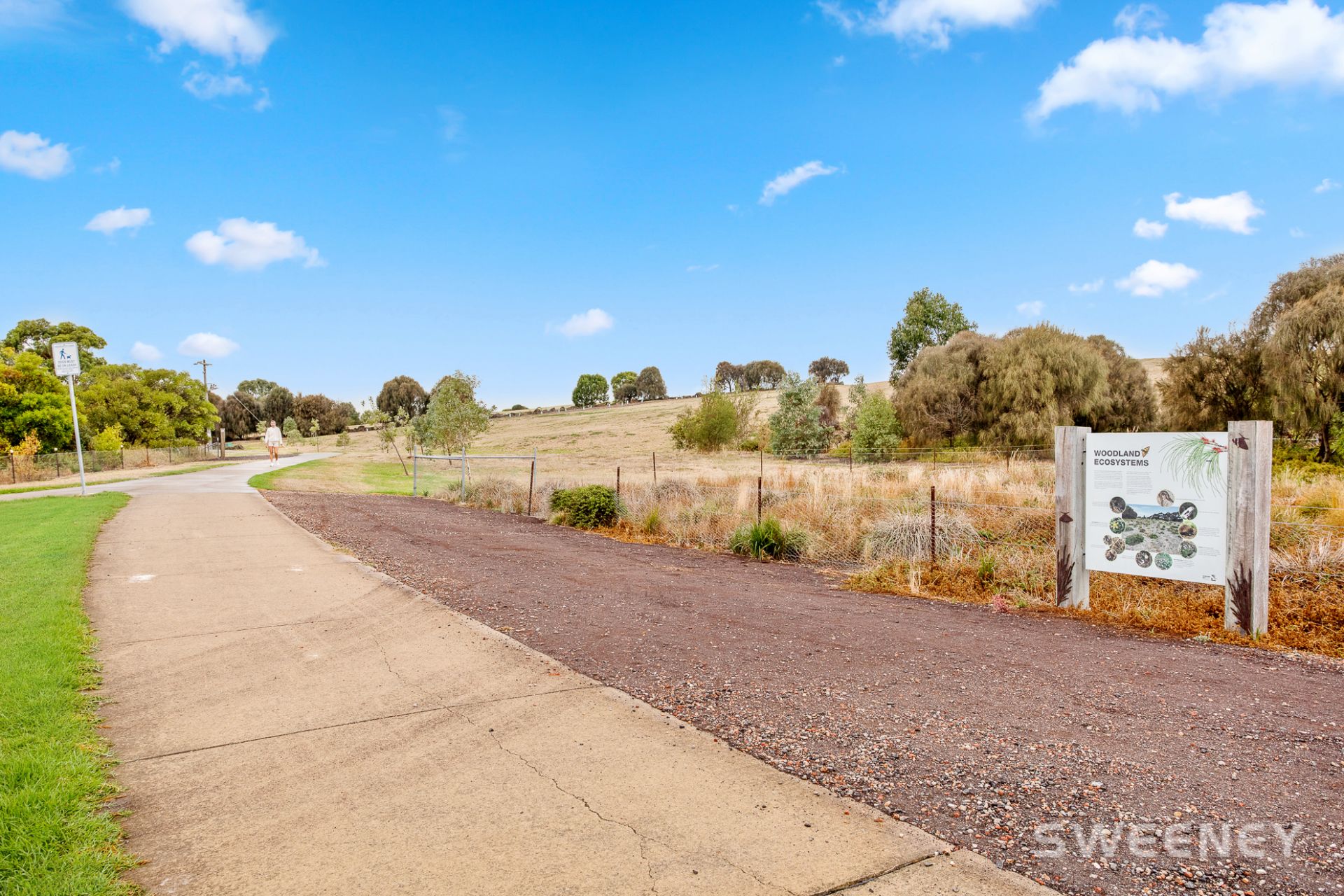 8 Ocean Court, Altona Meadows - Thumbnail 3