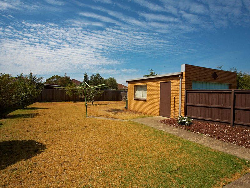 26 Valerian Avenue, Altona North - Thumbnail 6