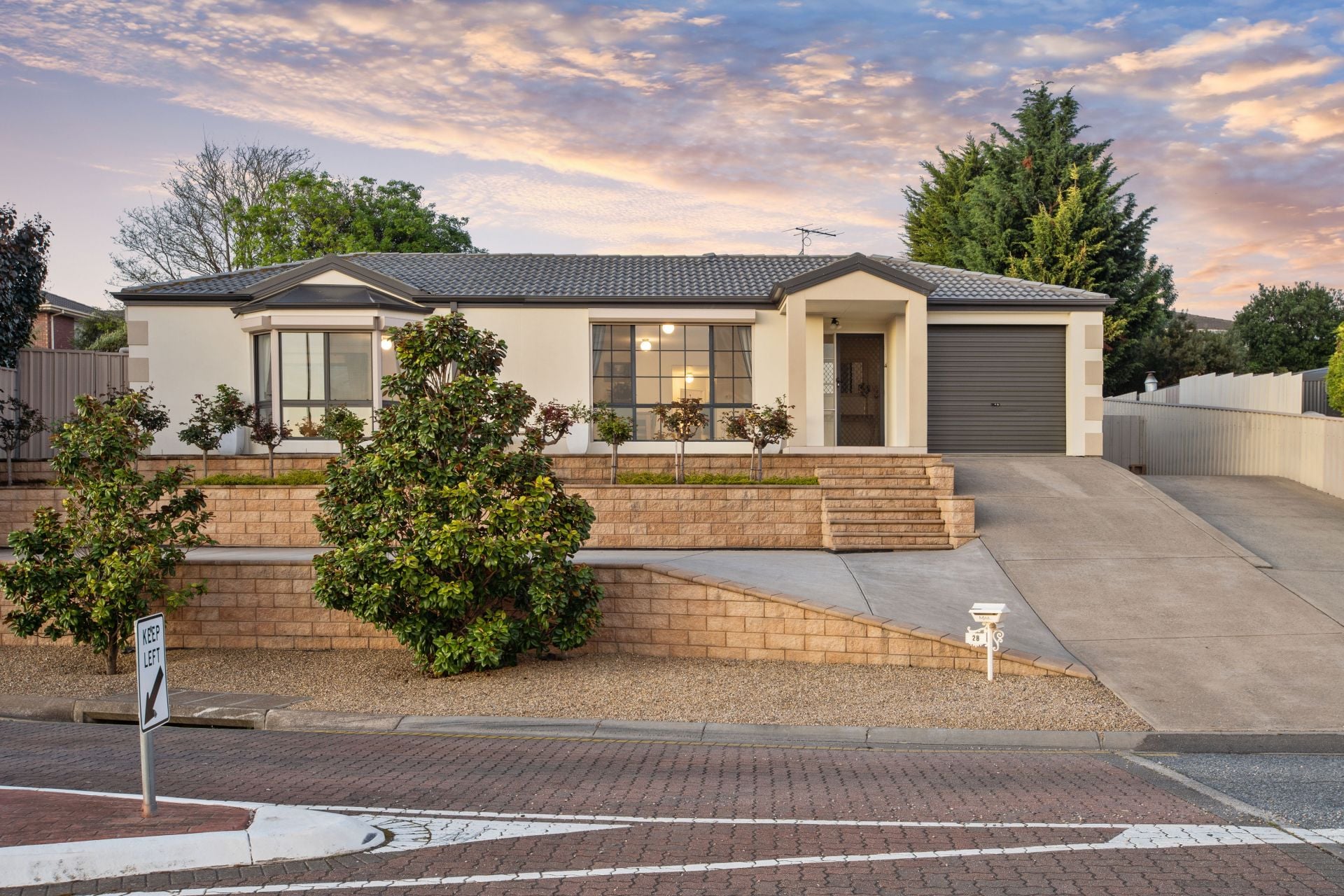 28 Marla Crescent Noarlunga Downs SA, Noarlunga Downs - Thumbnail 2