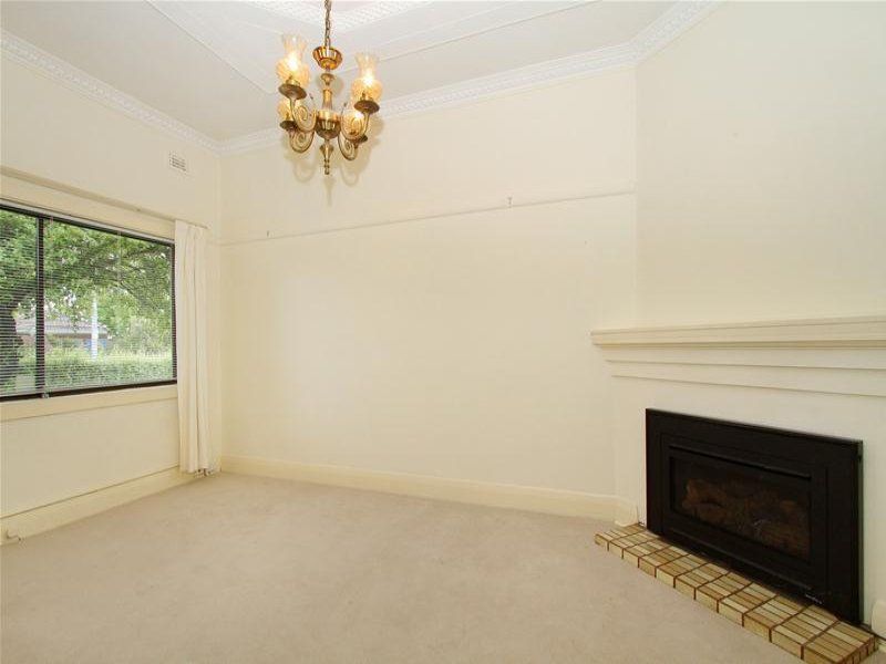 Spacious Living in Great Location
