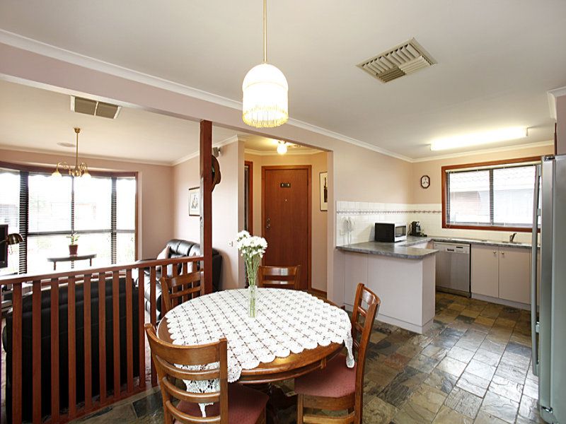 14 Tomkin Court, Altona Meadows - Thumbnail 6