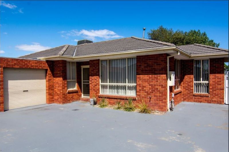 2/9 Waratah Street, Thomastown