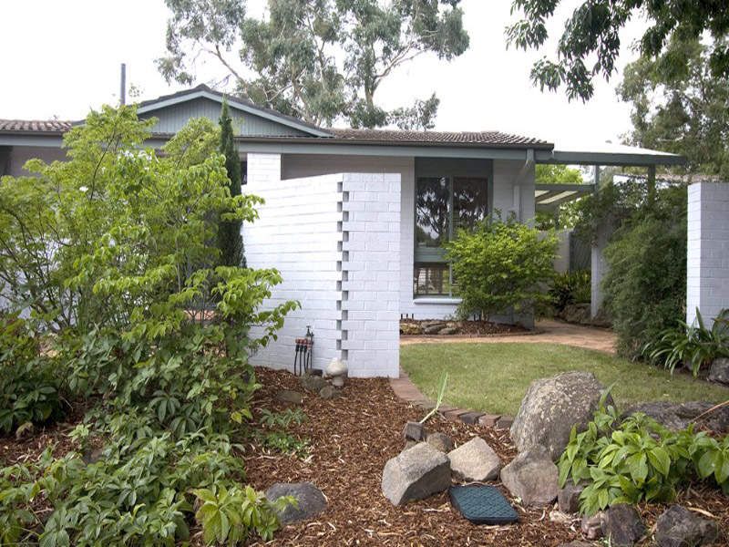 3 Pilbara Place, Fisher - Thumbnail 2