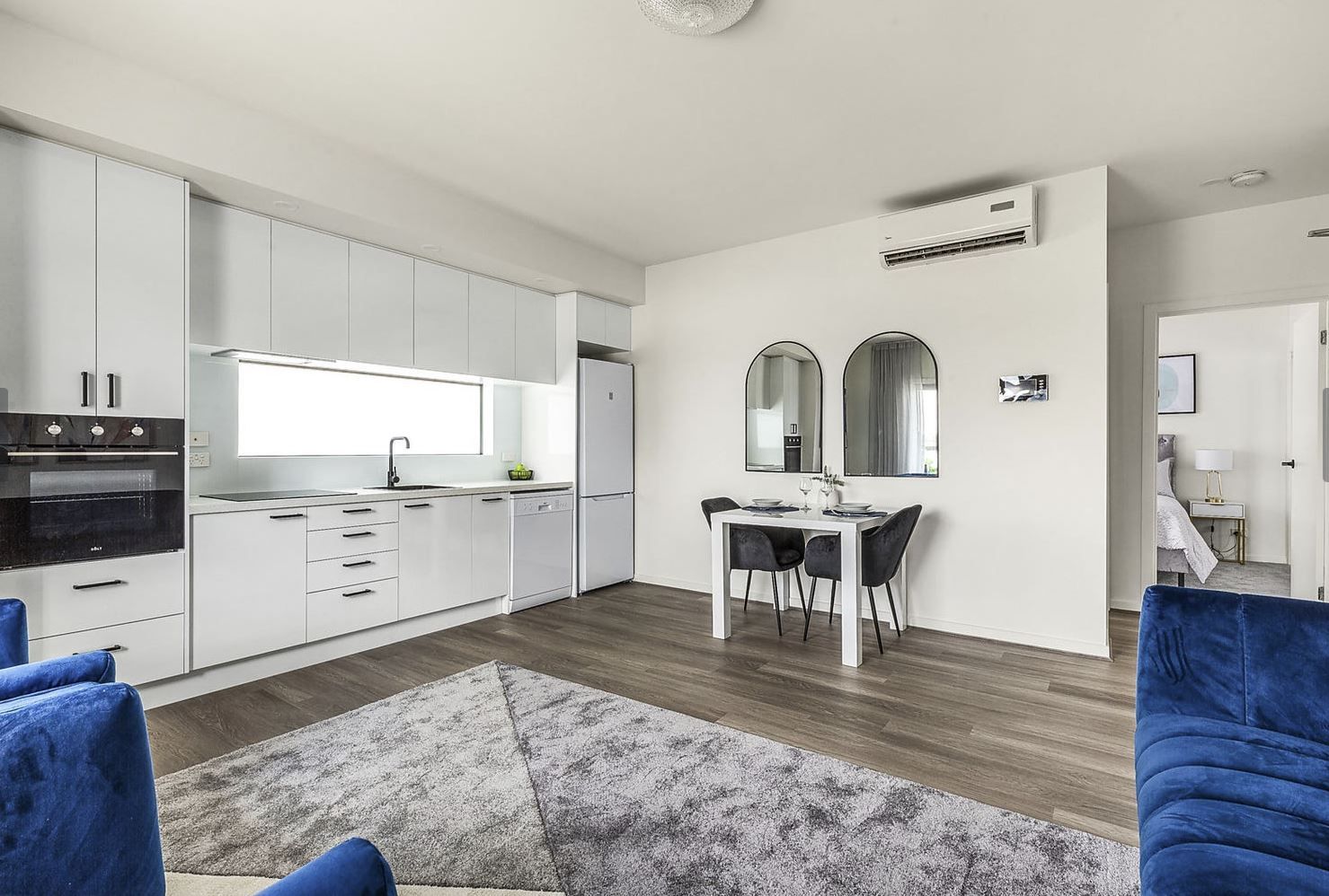 EXQUISITE INTERIORS, IMPECCABLE LOCATION
