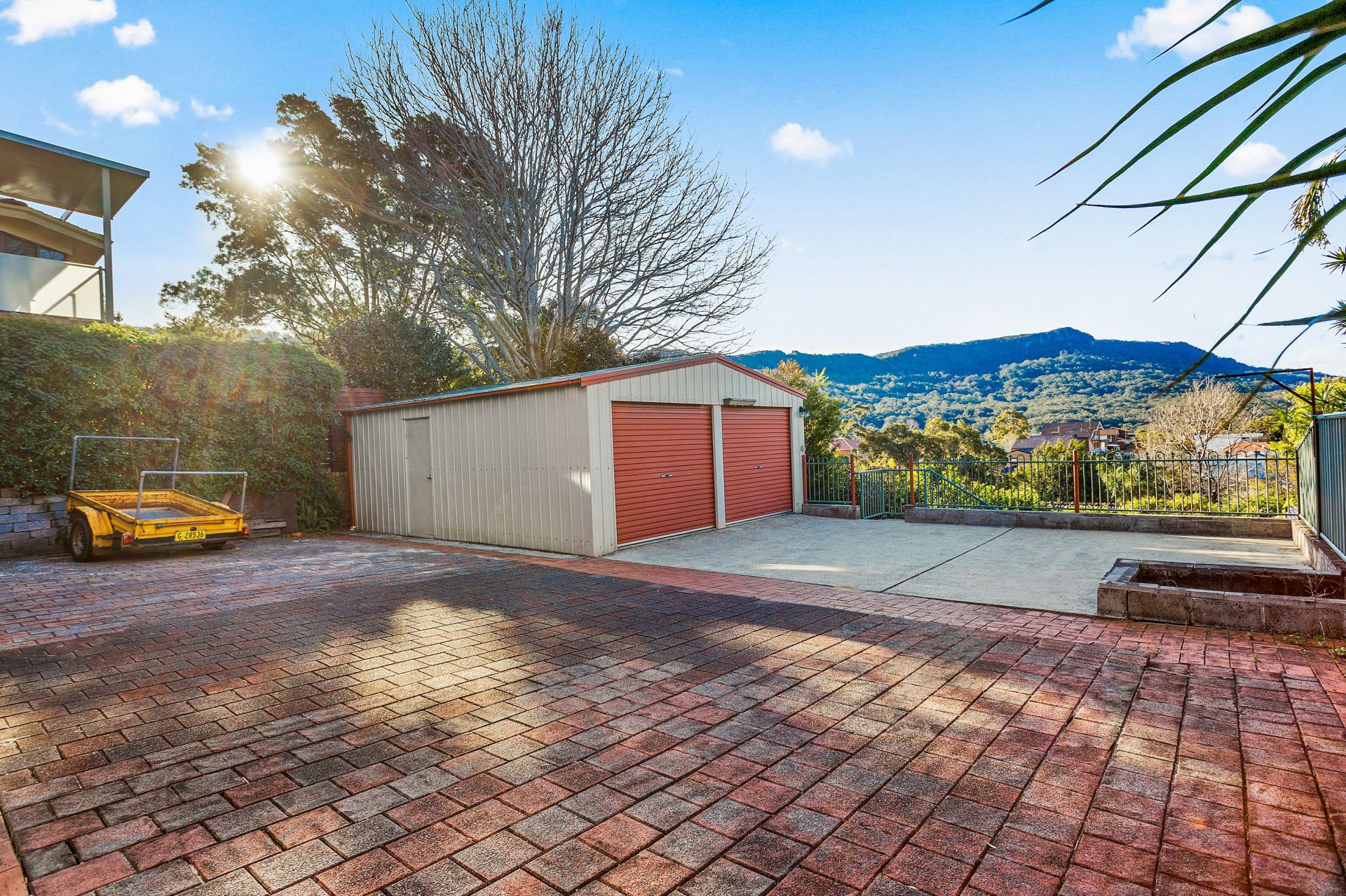 Real Estate For Sale 30 New Mount Pleasant Road Balgownie , NSW