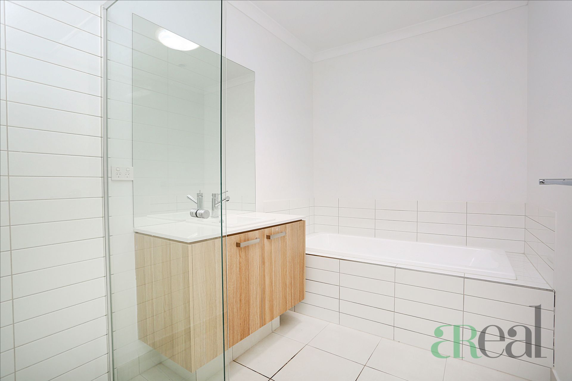 19 Roosevelt Way, Point Cook VIC