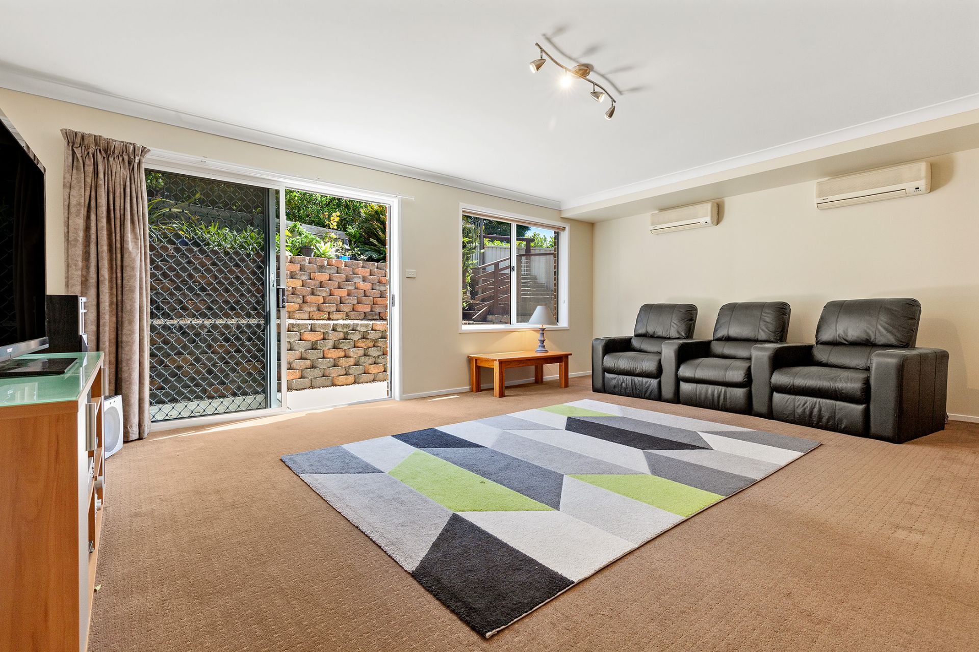 Real Estate For Sale 8 Aberdeen Drive Valentine , NSW