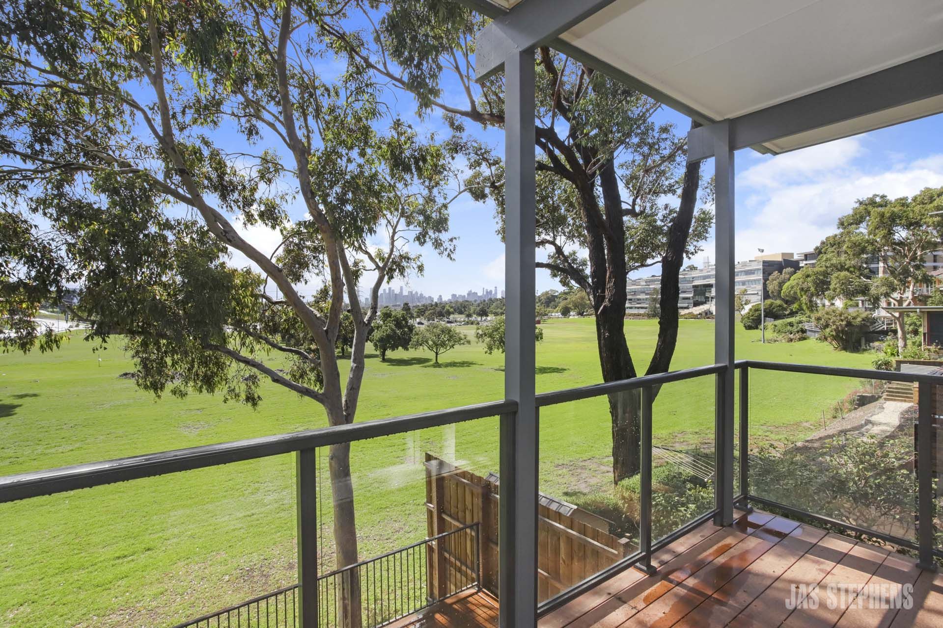 5 Smith Crescent Footscray VIC, Footscray - Thumbnail 2