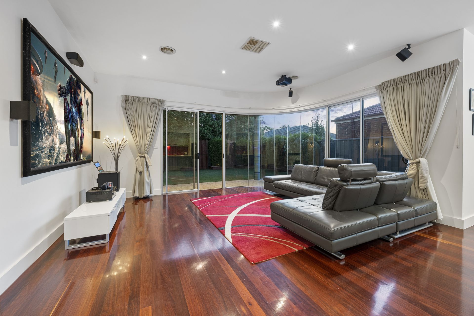 11 Nullarbor Place, Caroline Springs - Thumbnail 8