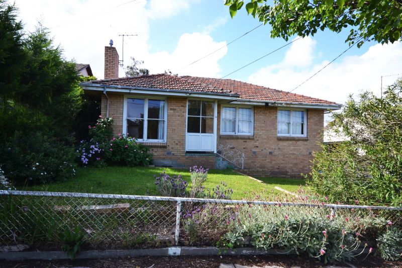 12 Laha Crescent, Preston