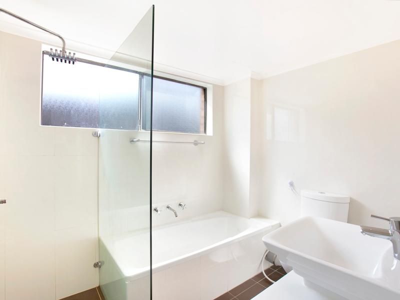 30/8-12 Railway Crescent, JANNALI, Jannali - Thumbnail 8