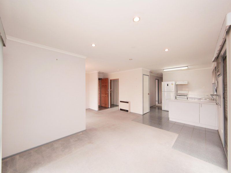 31 Romano Avenue MILL PARK, 31 Romano Avenue Mill Park - Thumbnail 7