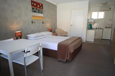 MANAGEMENT RIGHTS FOR SALE - MOTEL IN POPULAR MID COAST HOLIDAY DESTINATION