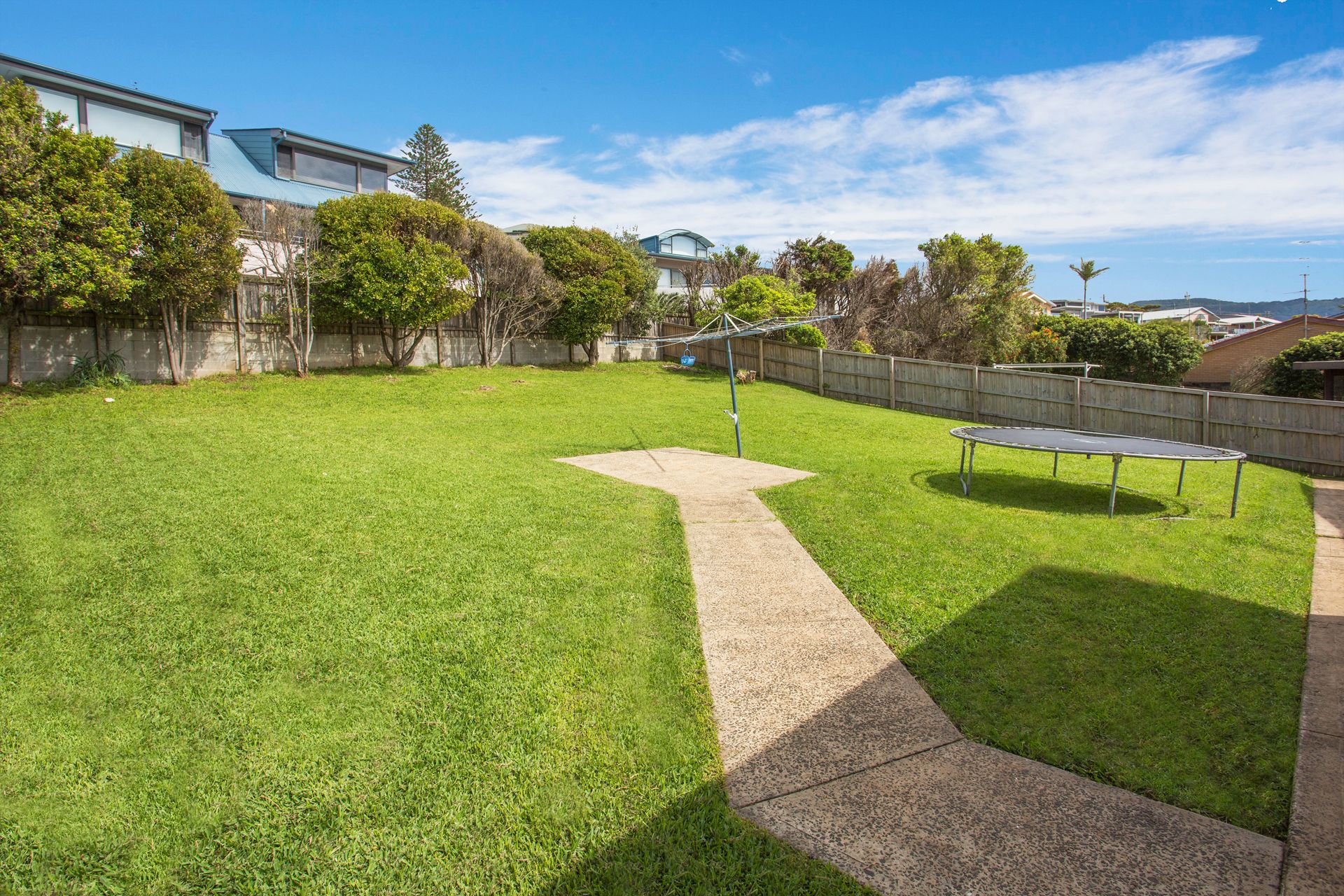 19 Armstrong Avenue, Gerringong First National Coast & Country Real