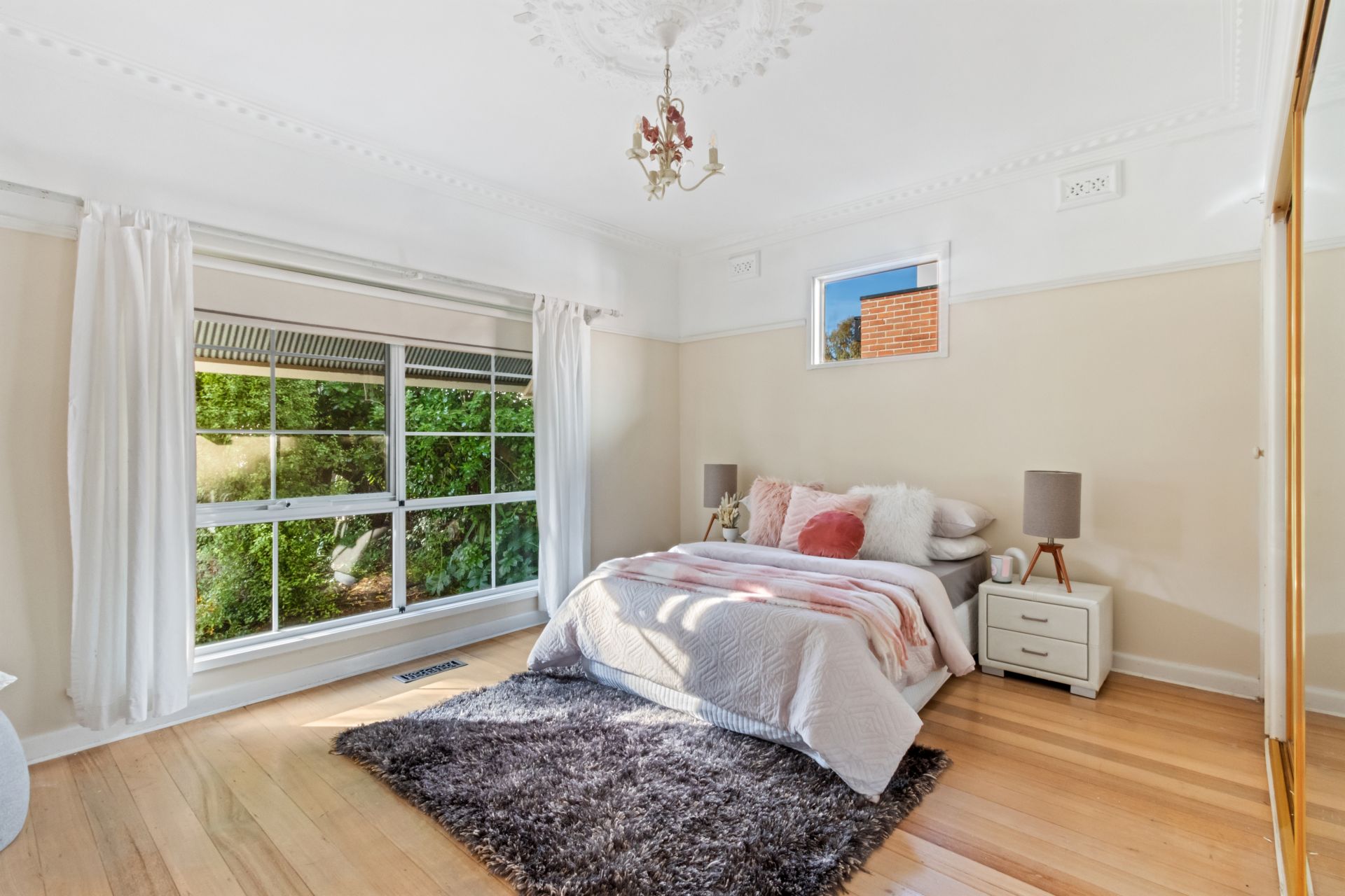 Exceptional Living In A Lifestyle Location