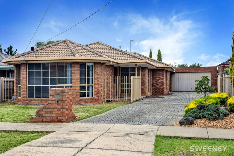 32 Newham Way, Altona Meadows - Thumbnail 2