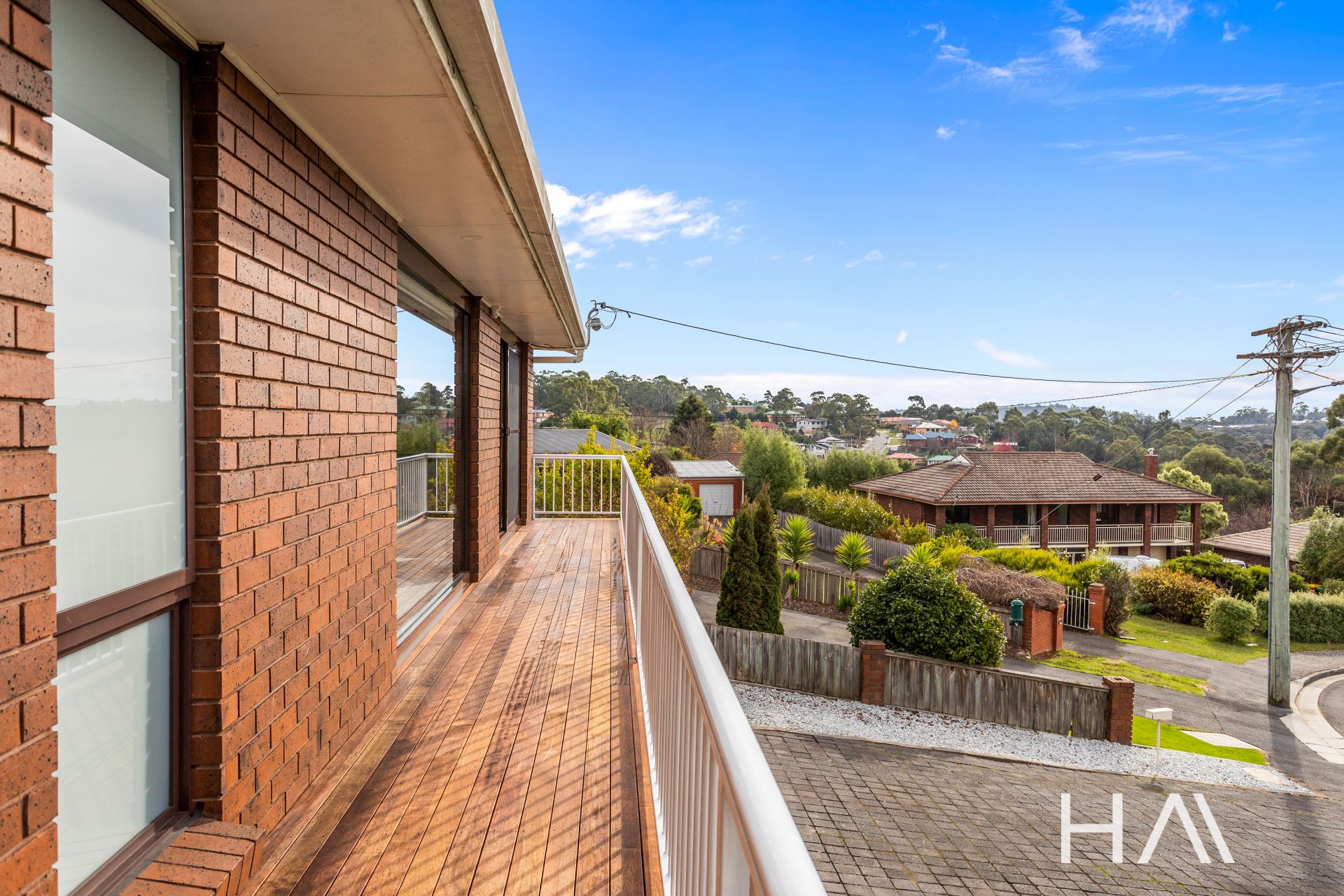 20 Rene Road, Summerhill Harrison Agents
