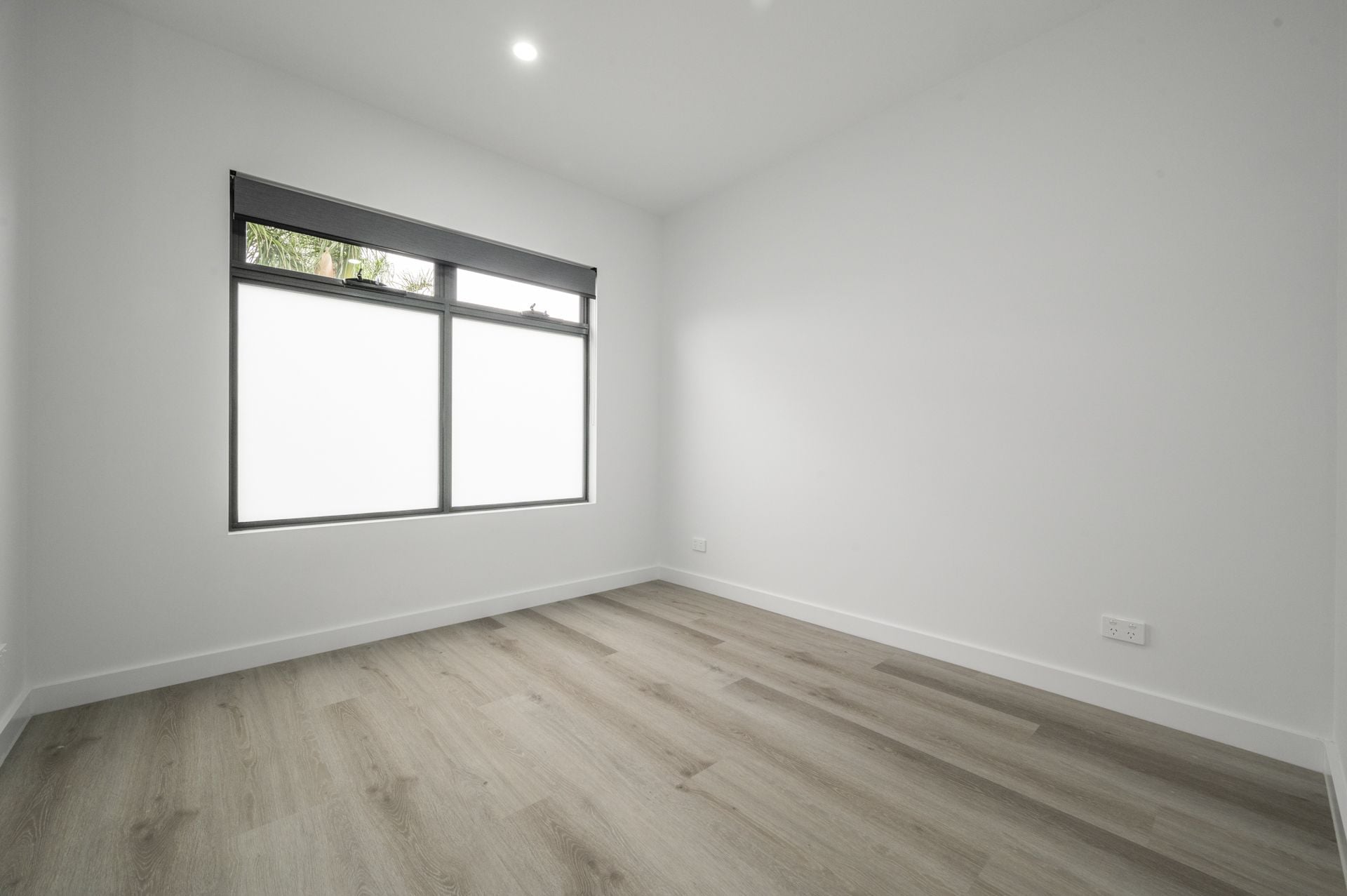 BRAND NEW 2 BEDROOM TOWNHOUSE
