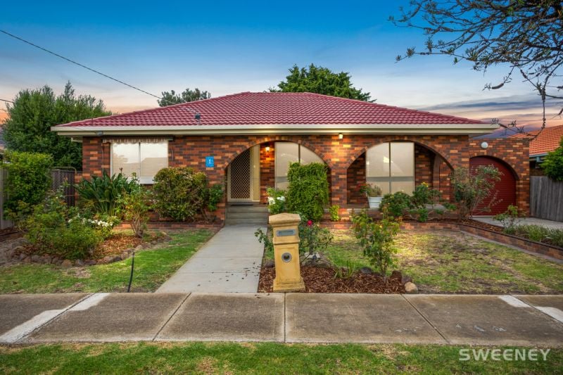 1 McGowan Court, Altona Meadows - Thumbnail 2