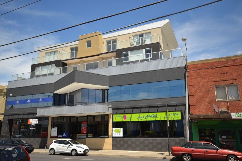 2/293 High Street, Preston