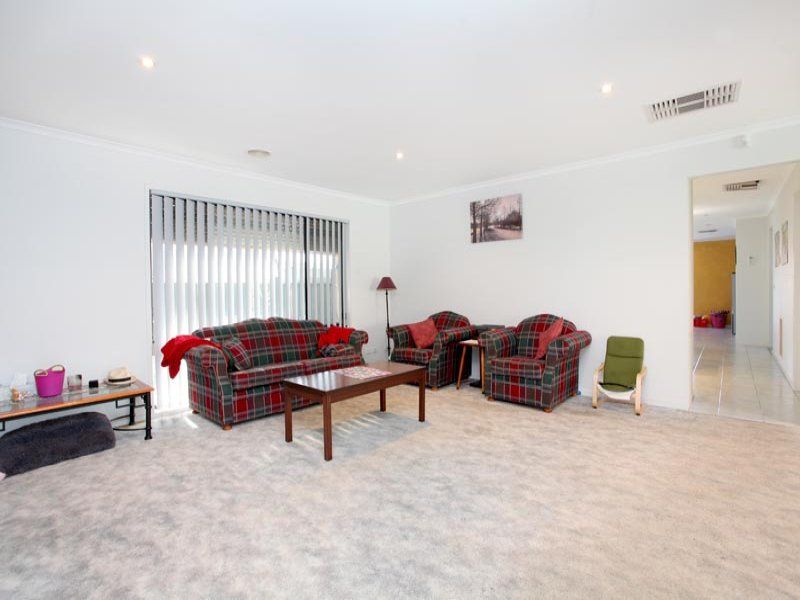 16 Niewand Avenue, Burnside - Thumbnail 6