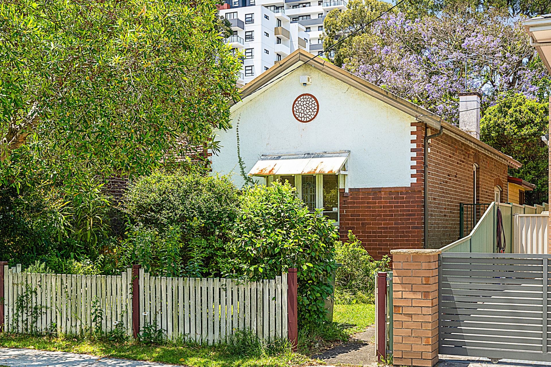 16 Stanley Street, Burwood, Burwood - Thumbnail 2