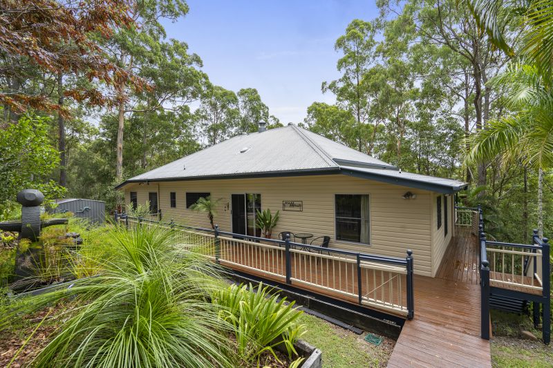 14 Forest Oak Court, Tanawha