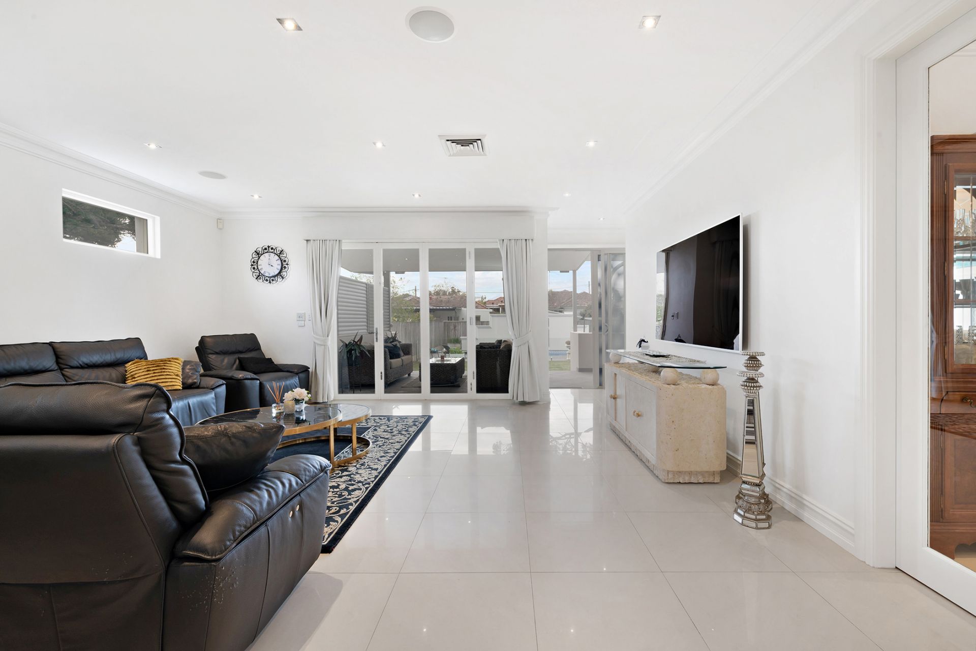 7 Avenel Road, Gymea Bay Luxe Agency by Maurice Maroon