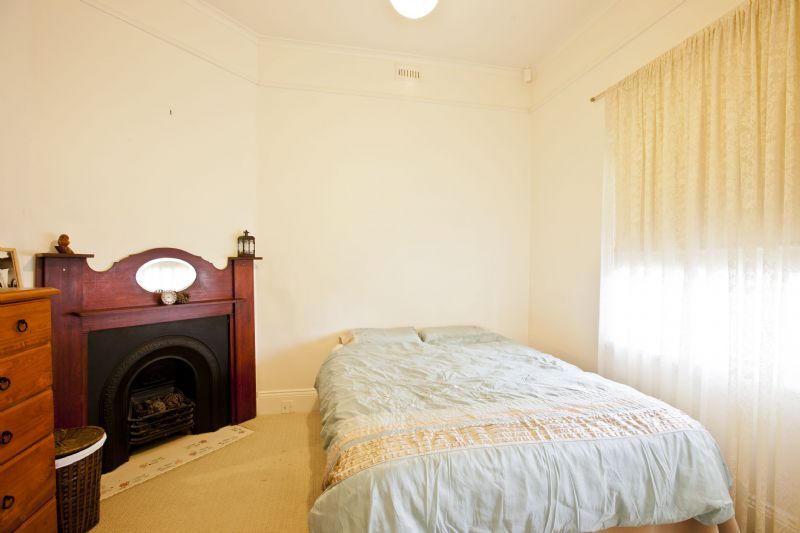 33 Browning Street, Seddon - Thumbnail 4