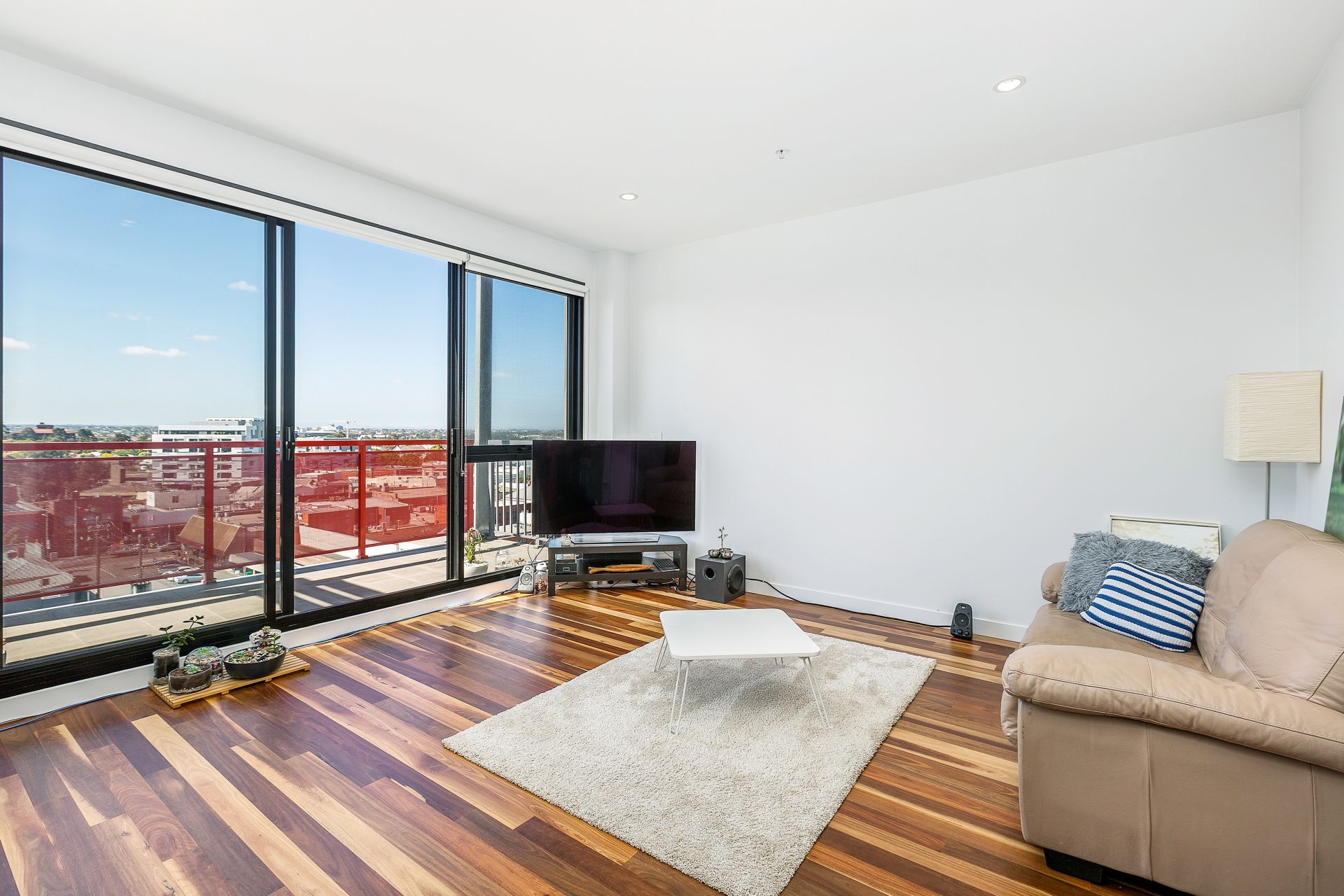 825/18 Albert Street, Footscray - Thumbnail 2