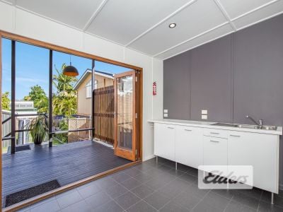 FREESTANDING OFFICE - EXCEPTIONAL EXPOSURE!