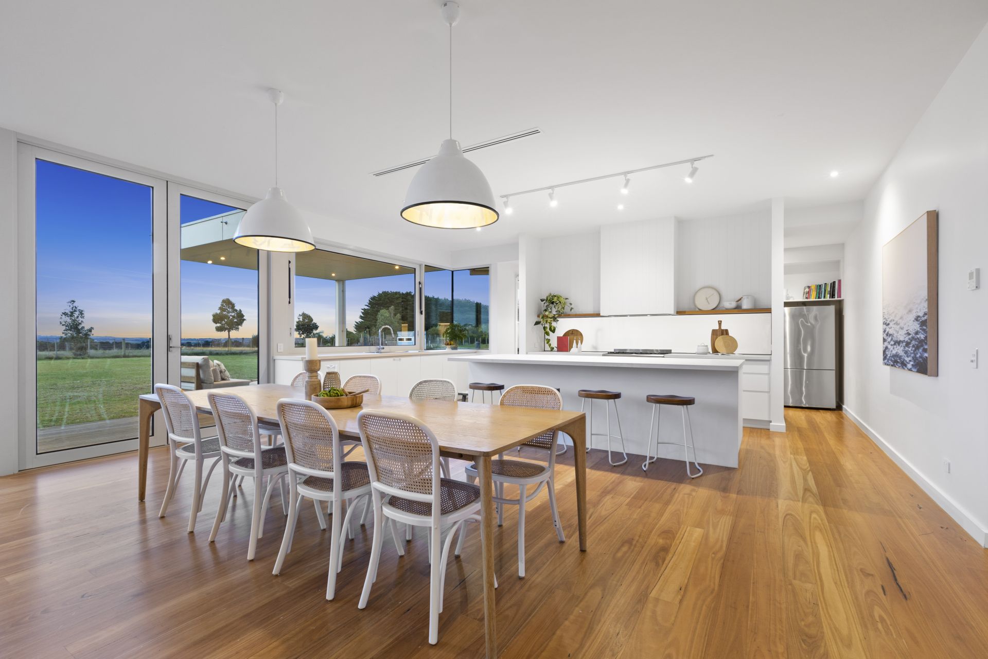 16 Suffolk Drive, Bellbrae - Thumbnail 4