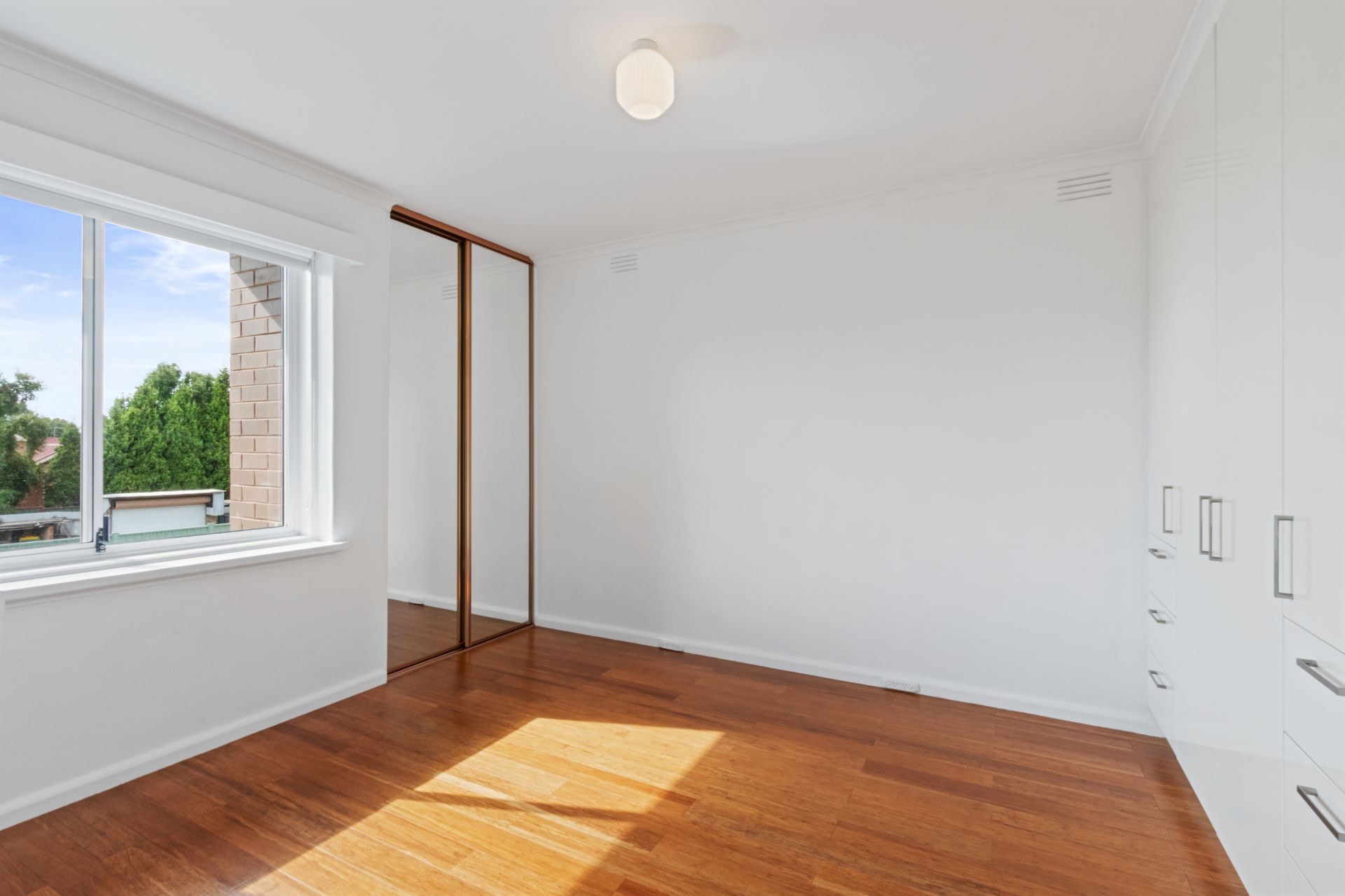Stunning Renovated Apartment