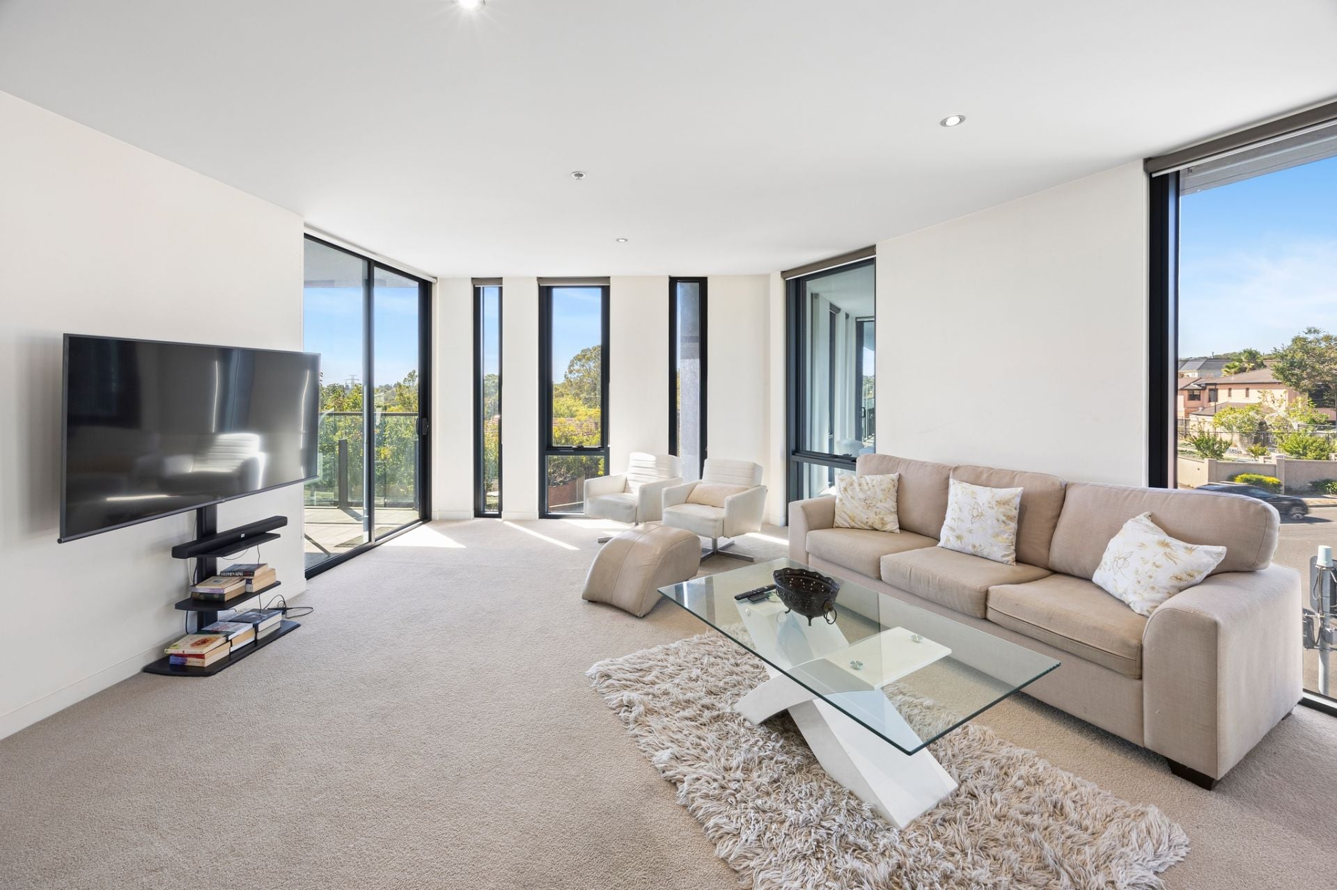 402/770A Toorak Road, Glen Iris - Thumbnail 2