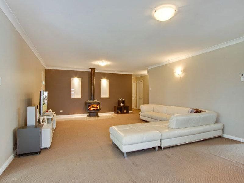 218 Lieutenant Bowen Drive, Bowen Mountain - Thumbnail 3