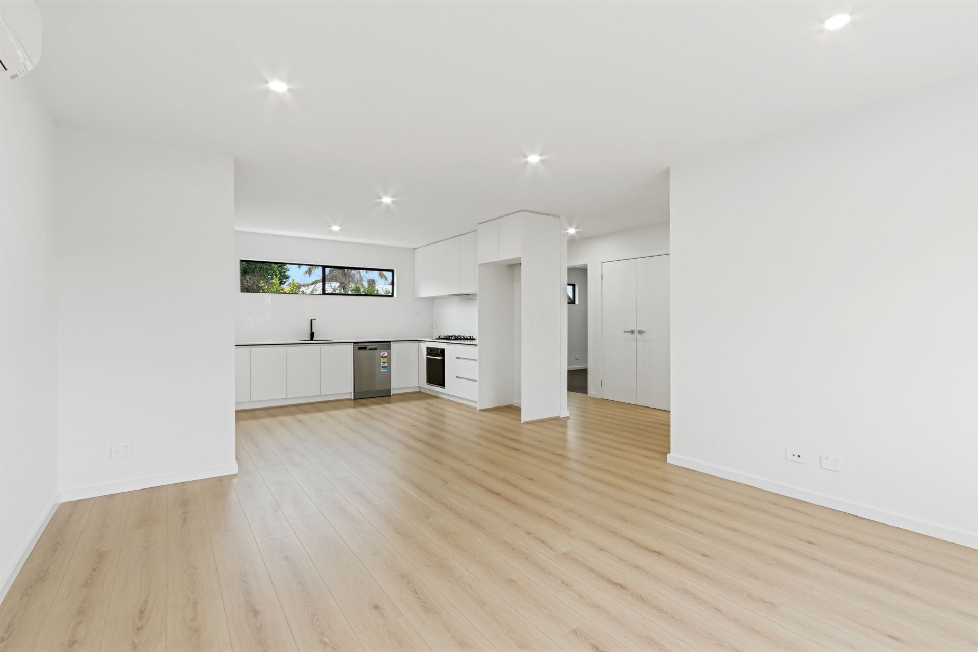 Luxury 2-Bedroom Apartment with Stunning Rooftop terrace