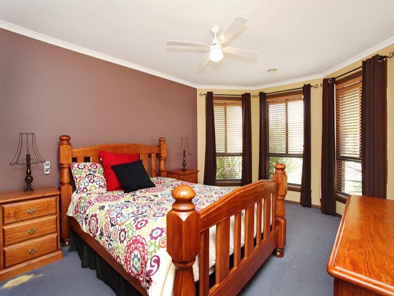 57 Timele Drive, Hillside - Thumbnail 8