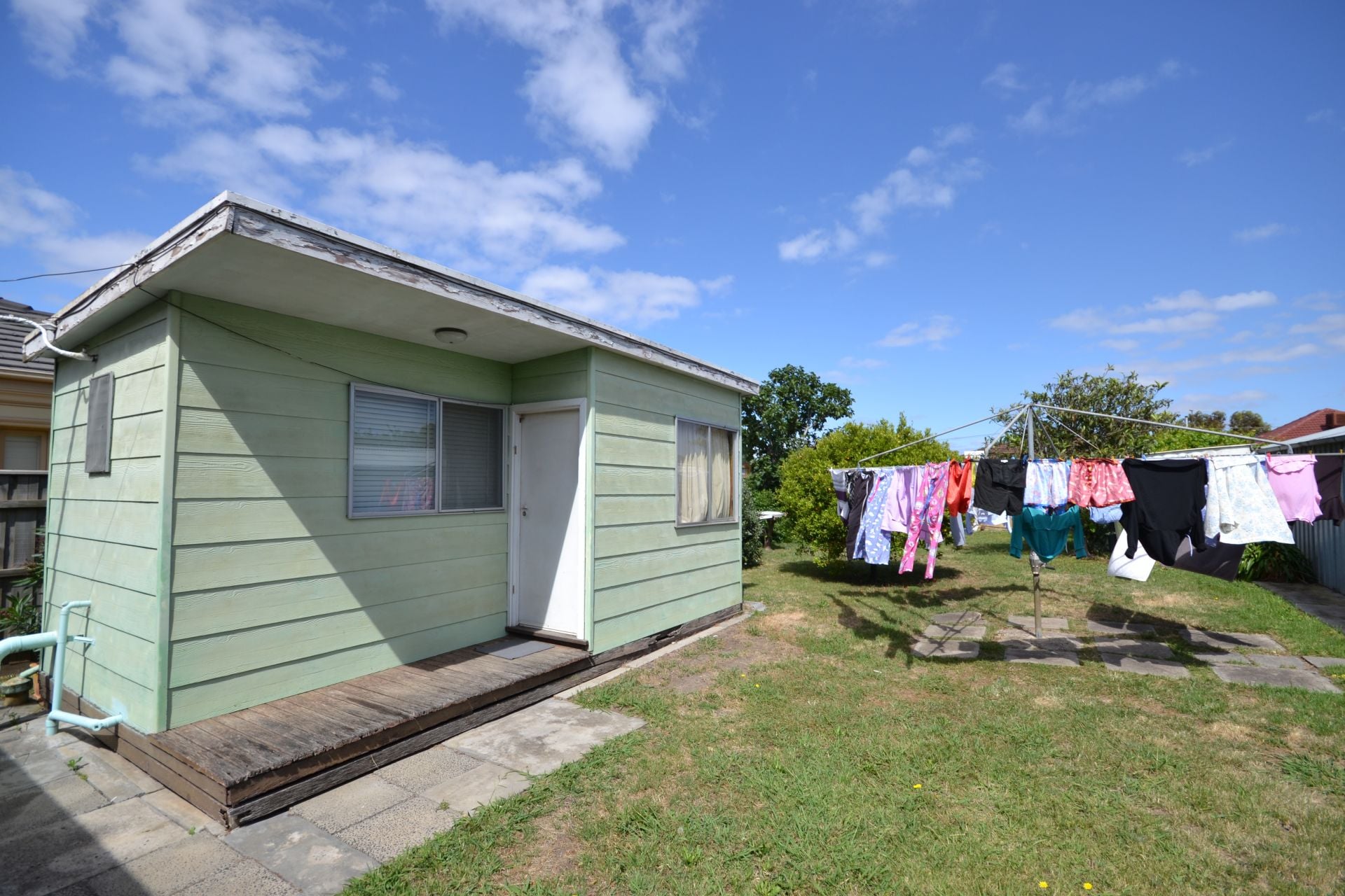 GREAT SIZED FAMILY HOME - 6 MONTH LEASE!