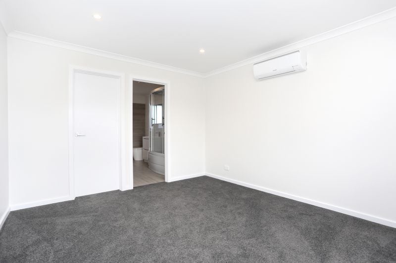 2 Birdhaven Street, South Morang