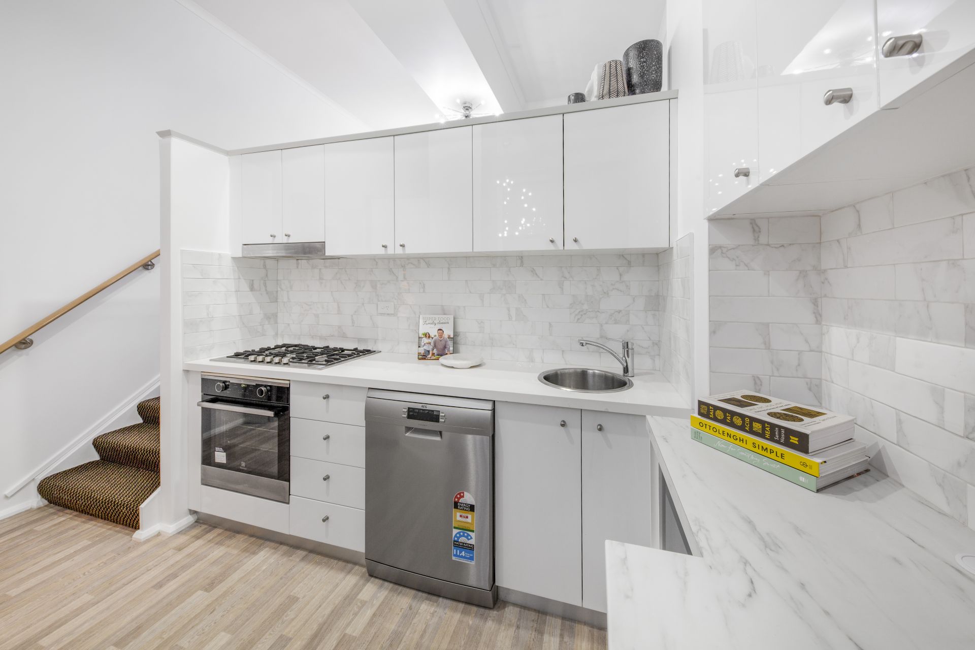 116/105 Campbell Street, Surry Hills, Surry Hills - Thumbnail 5