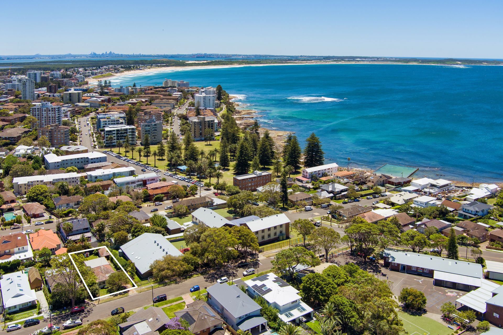 5 Trevellyan Street, Cronulla - Thumbnail 2